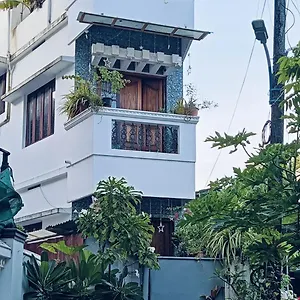 Dion Kochi